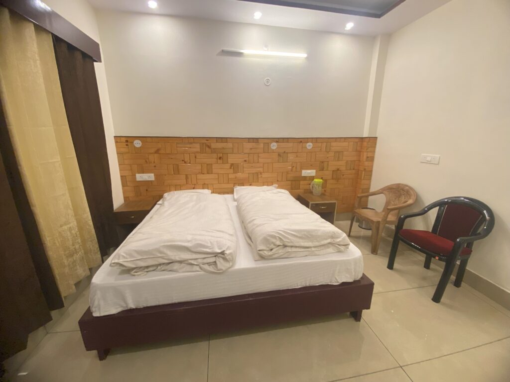 deluxe double bed room